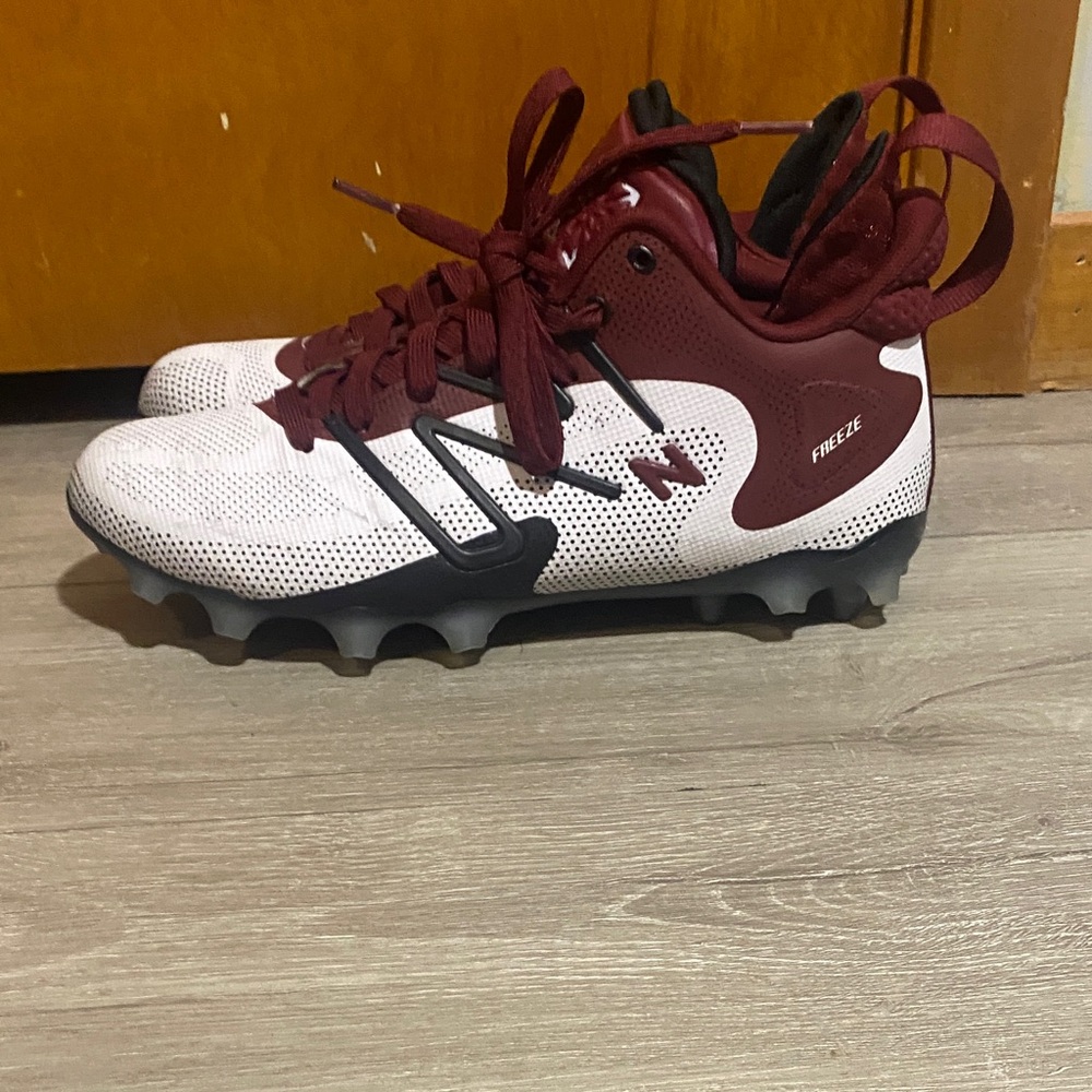 Maroon & White New Balance Freeze V4 LAX Cleats